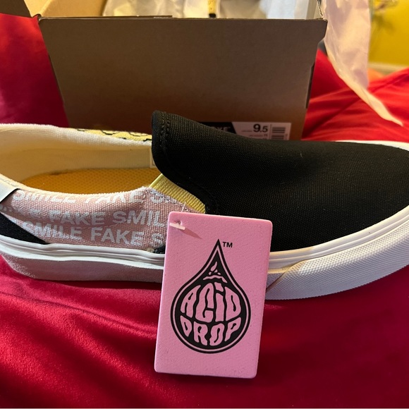 Straye Ventura, fake smile, sneakers, Unisex size 9 1/2 men’s or size 11… - Picture 11 of 11